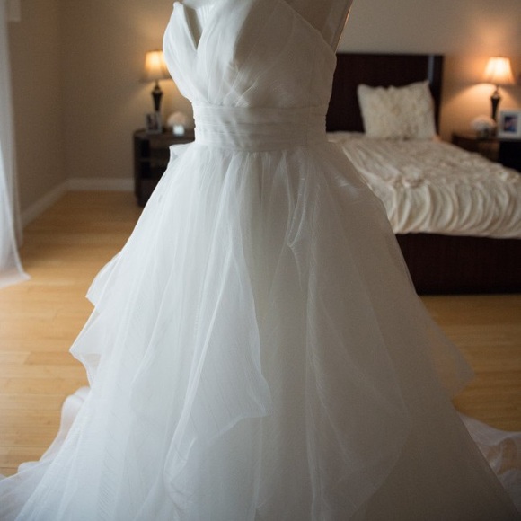 Wedding Dress: Hayley Paige, ESTHER 6507, Size 10